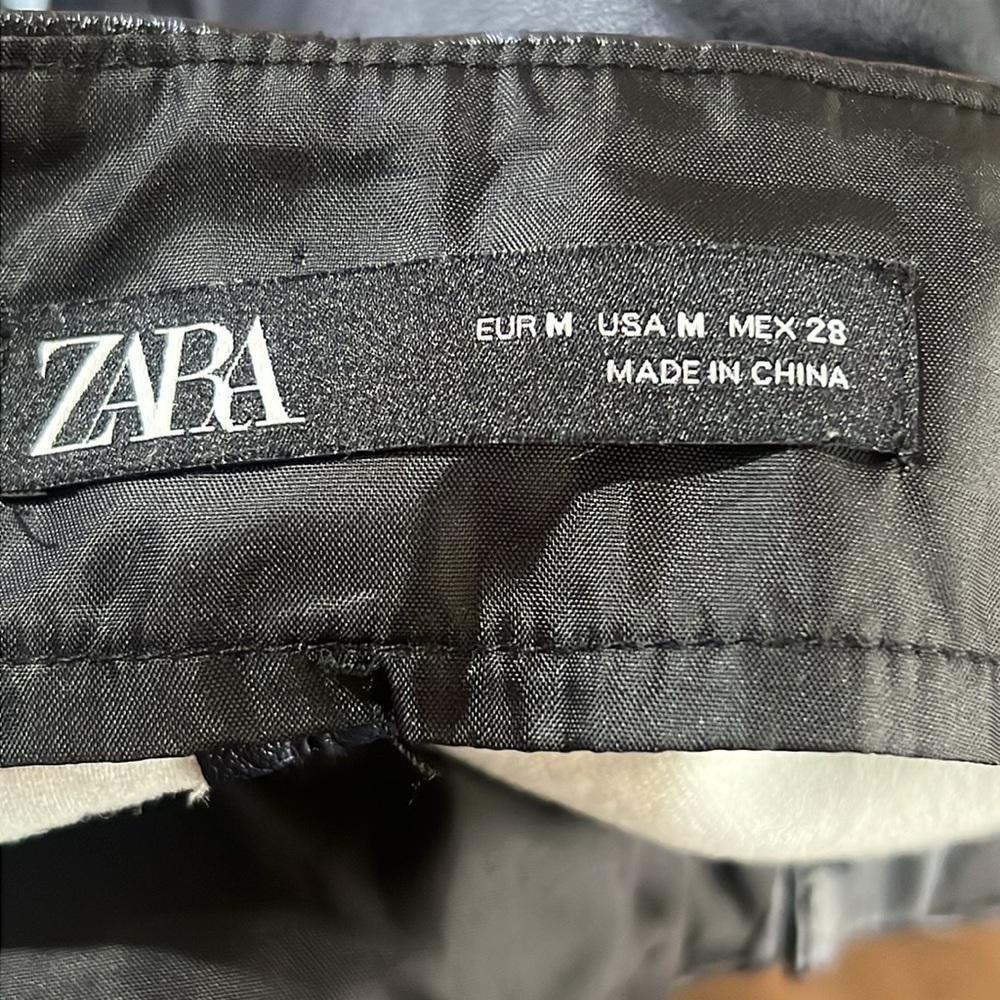 ZARA FAUX LEATHER TIE DYED MINI SKIRT ….. 379 - Picture 9 of 10